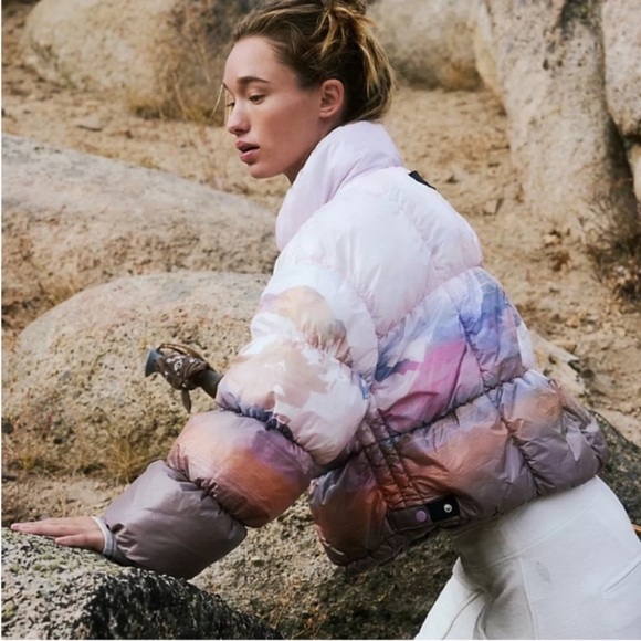 New Free People Movement In a Bubble Shine Puffer Jacket Primaloft. M - Picture 3 of 13